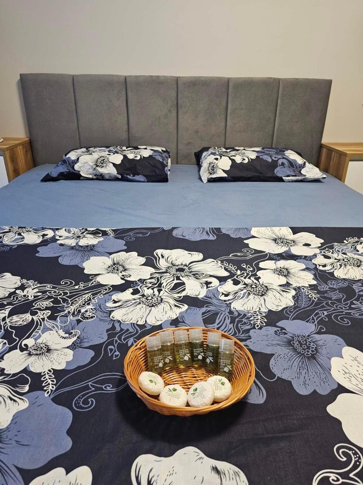 Apartment Bohemi With Free Parking Burgas City Exterior foto
